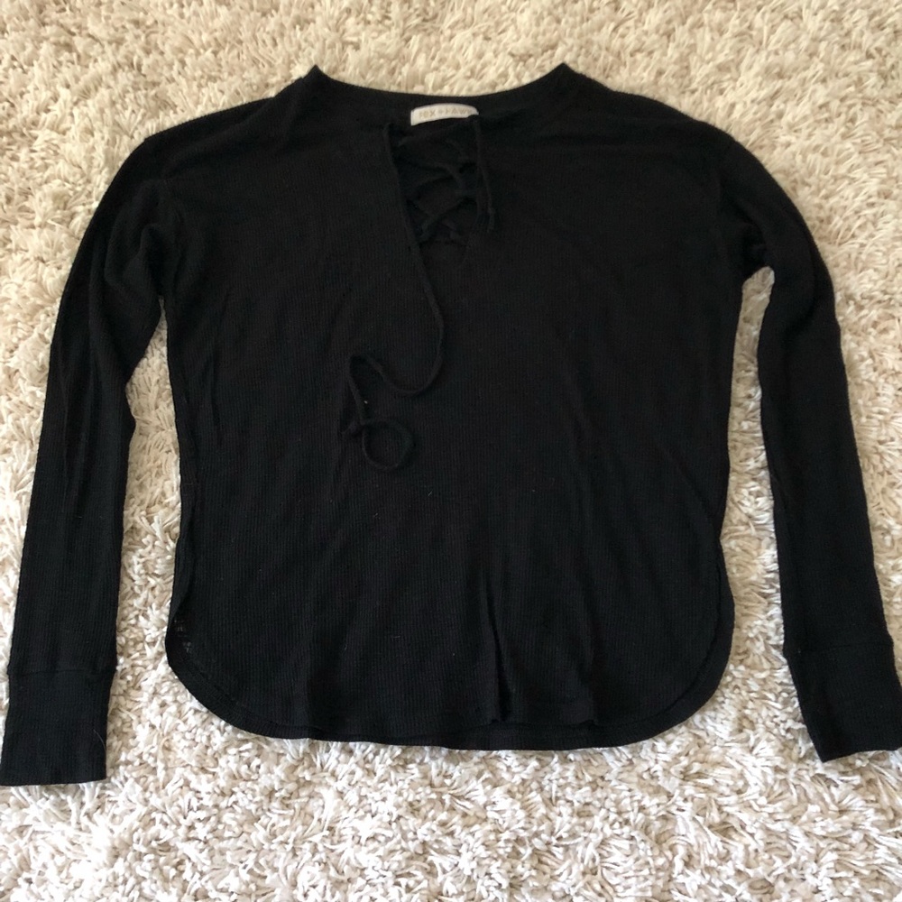 Fox + Hawk LS Shirt w Cut Out